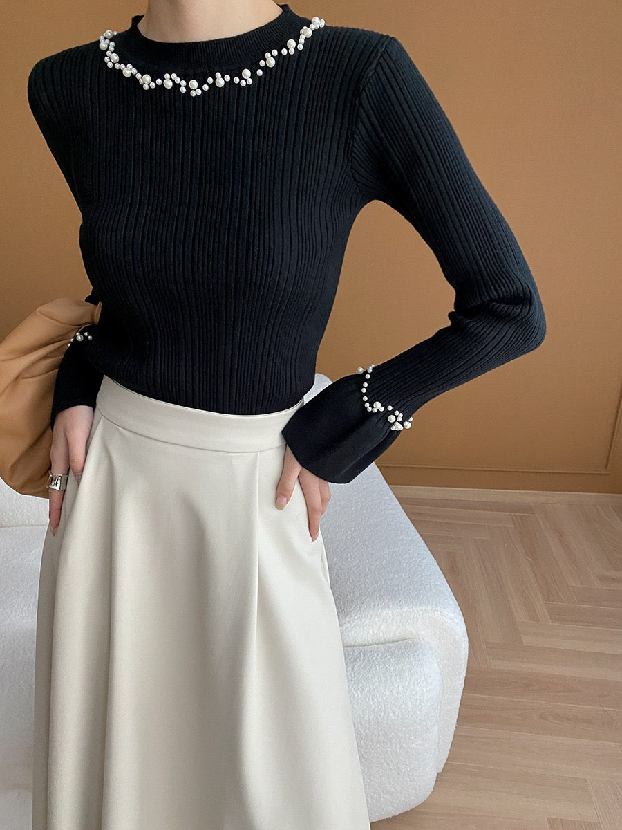 ビジュー付きフレアスリーブセーター