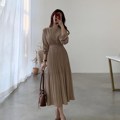 圓領百褶連身裙