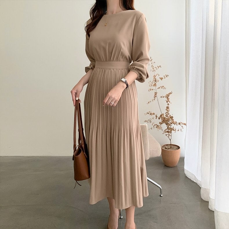 圓領百褶連身裙