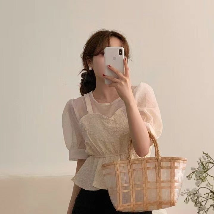 フレンチスタイルのドッキング風トップス