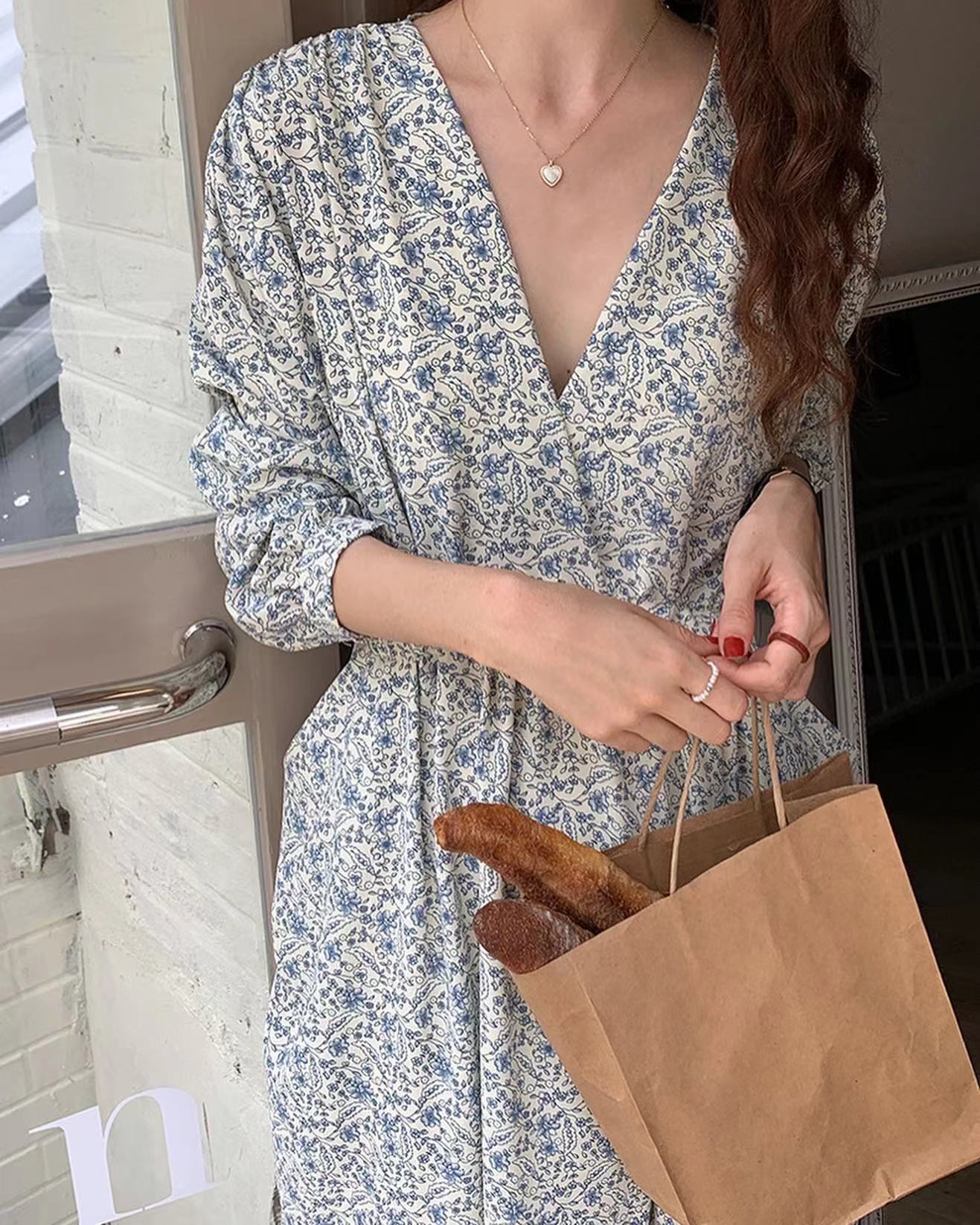 深V領碎花連身裙