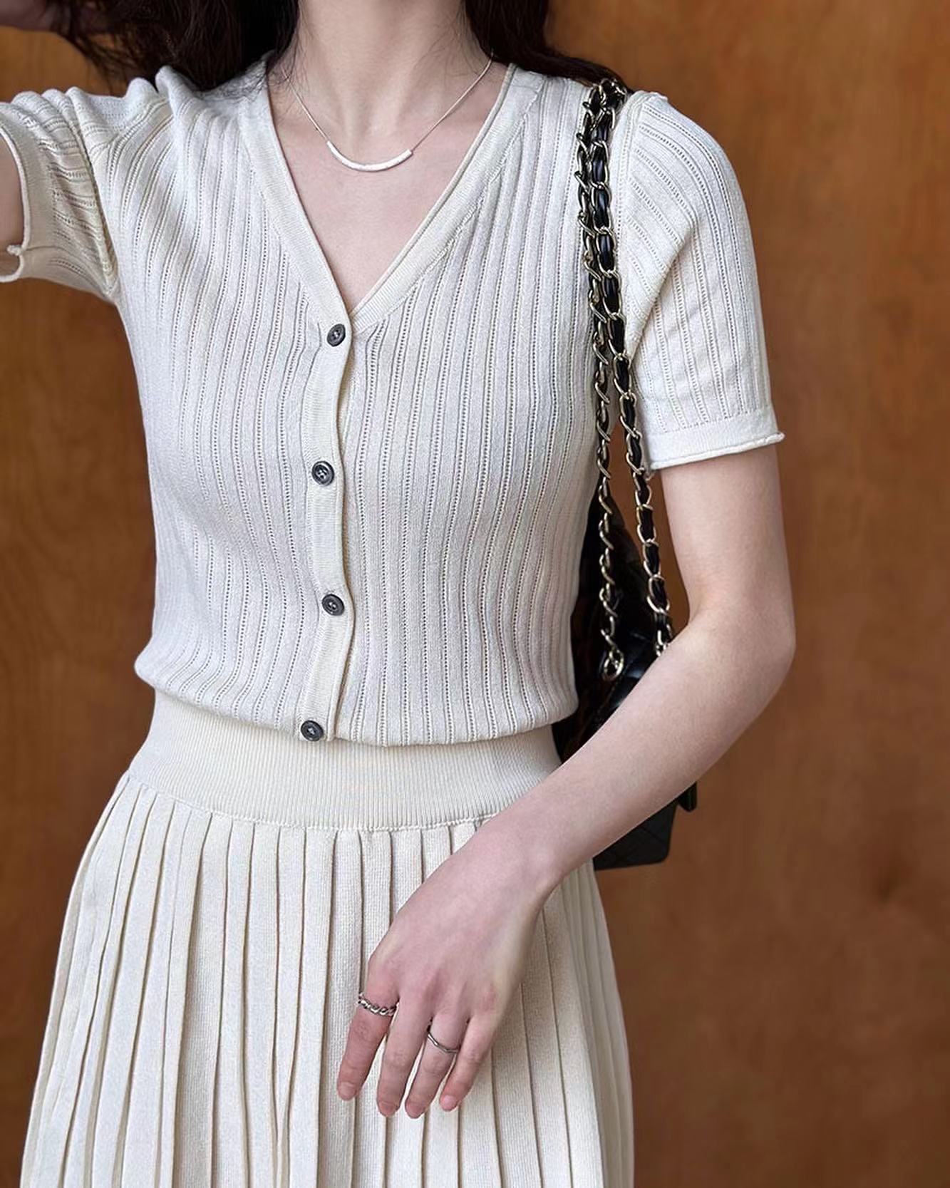 Knit Slim Fit Short Sleeve Top + Pleated Skirt Set