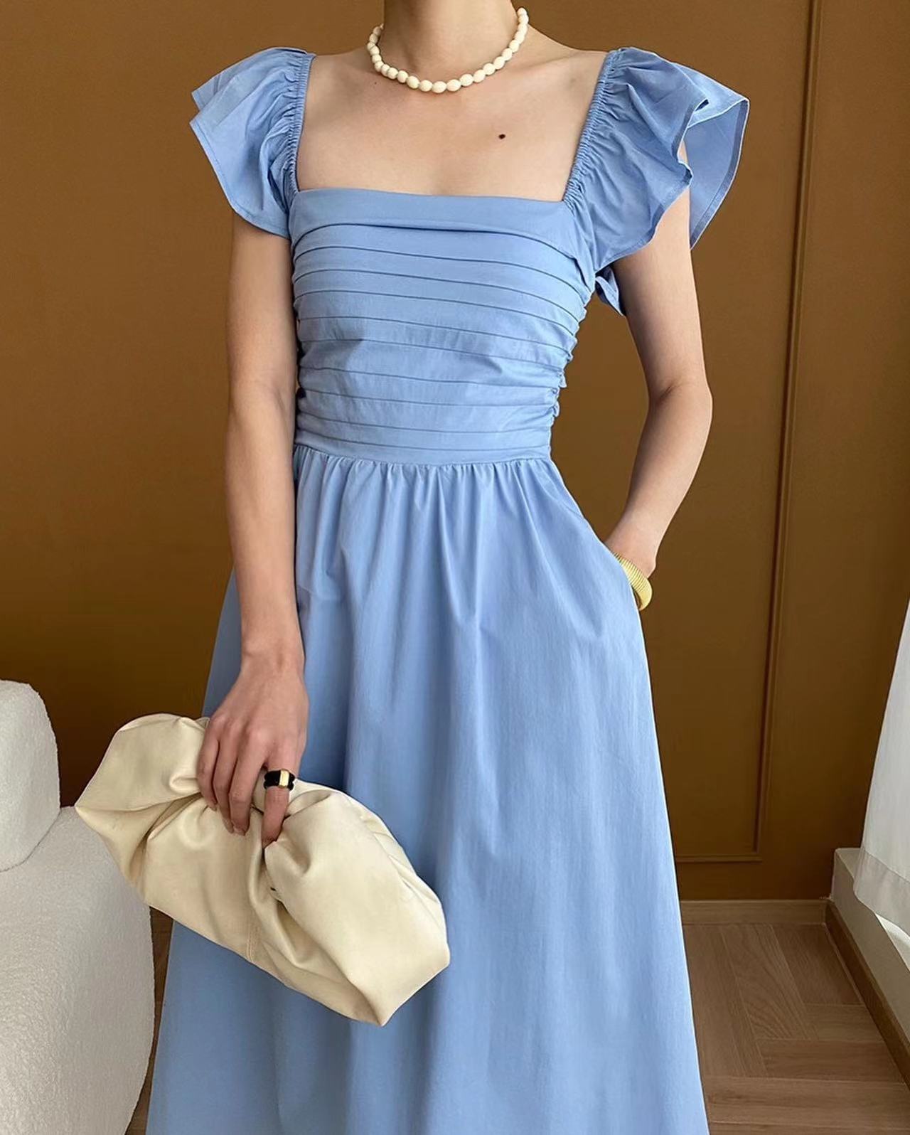 小飛袖方領連身裙