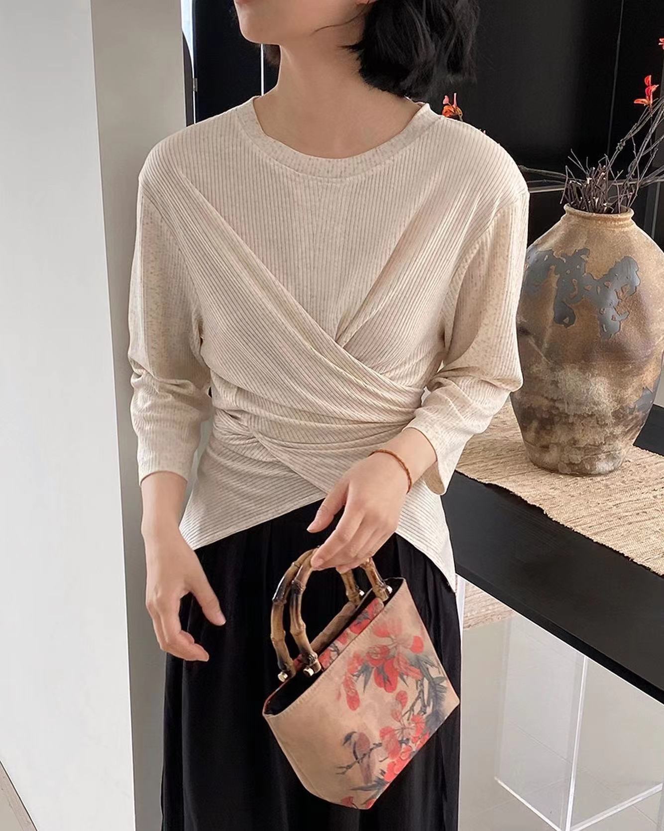 七分袖不規則收腰上衣