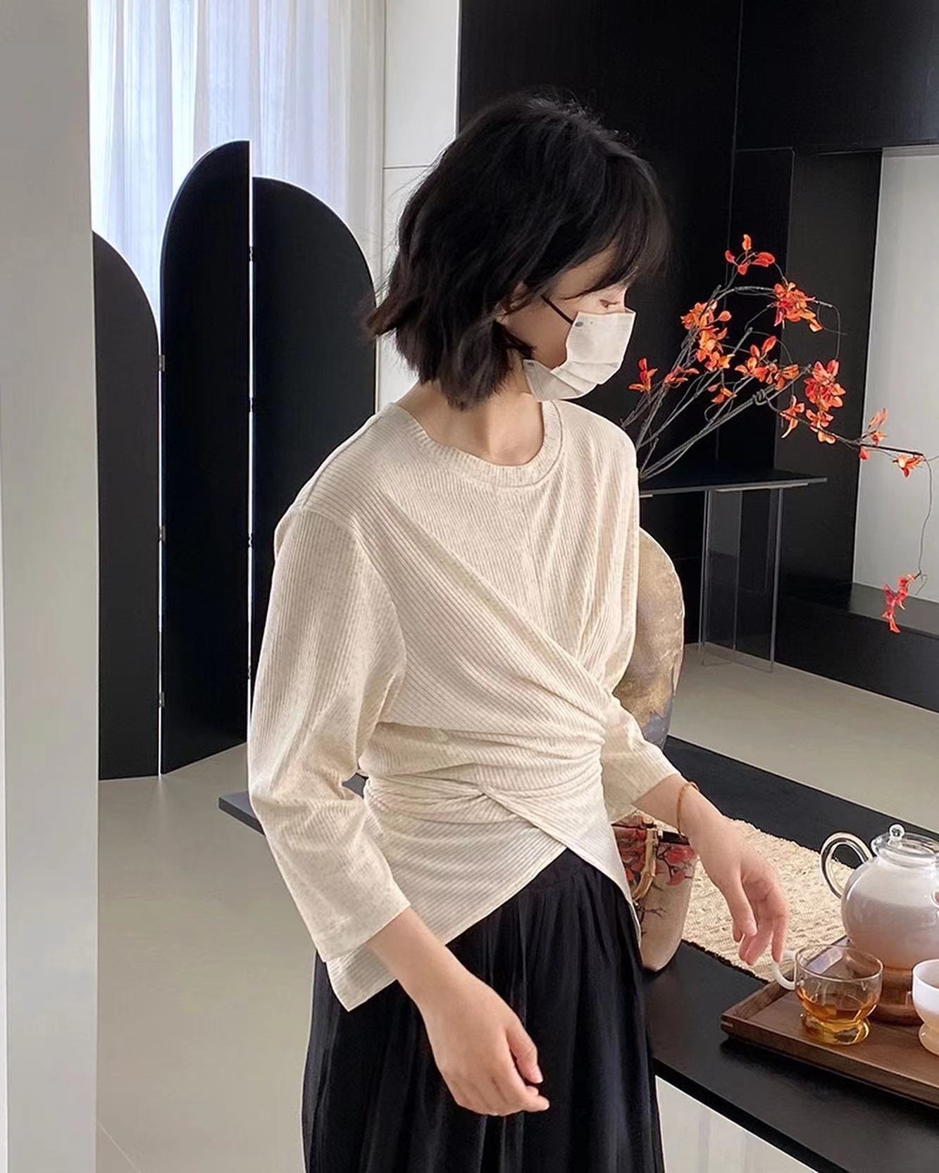 七分袖不規則收腰上衣