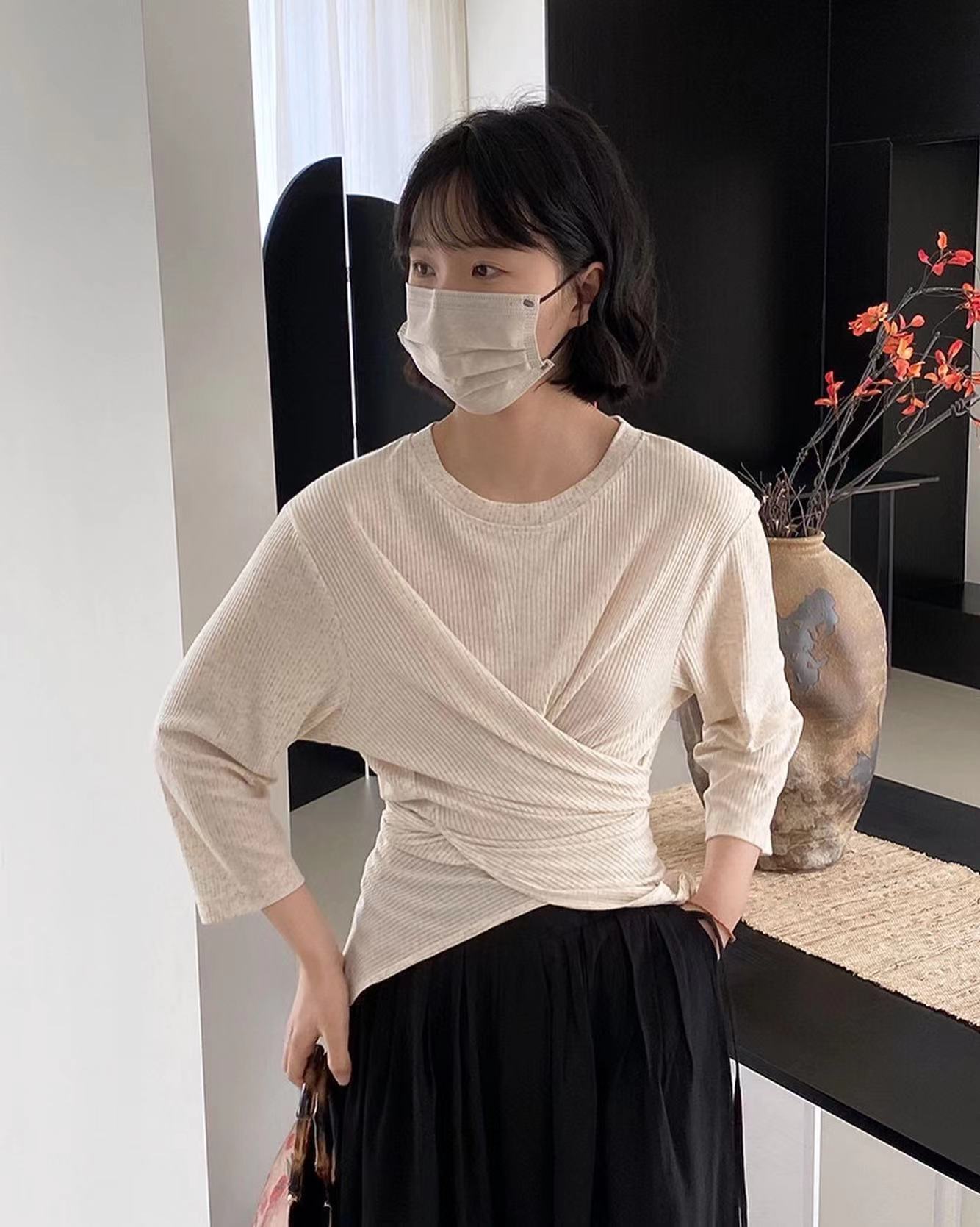 七分袖不規則收腰上衣