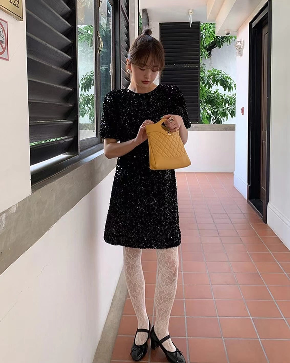 亮片露背連身裙