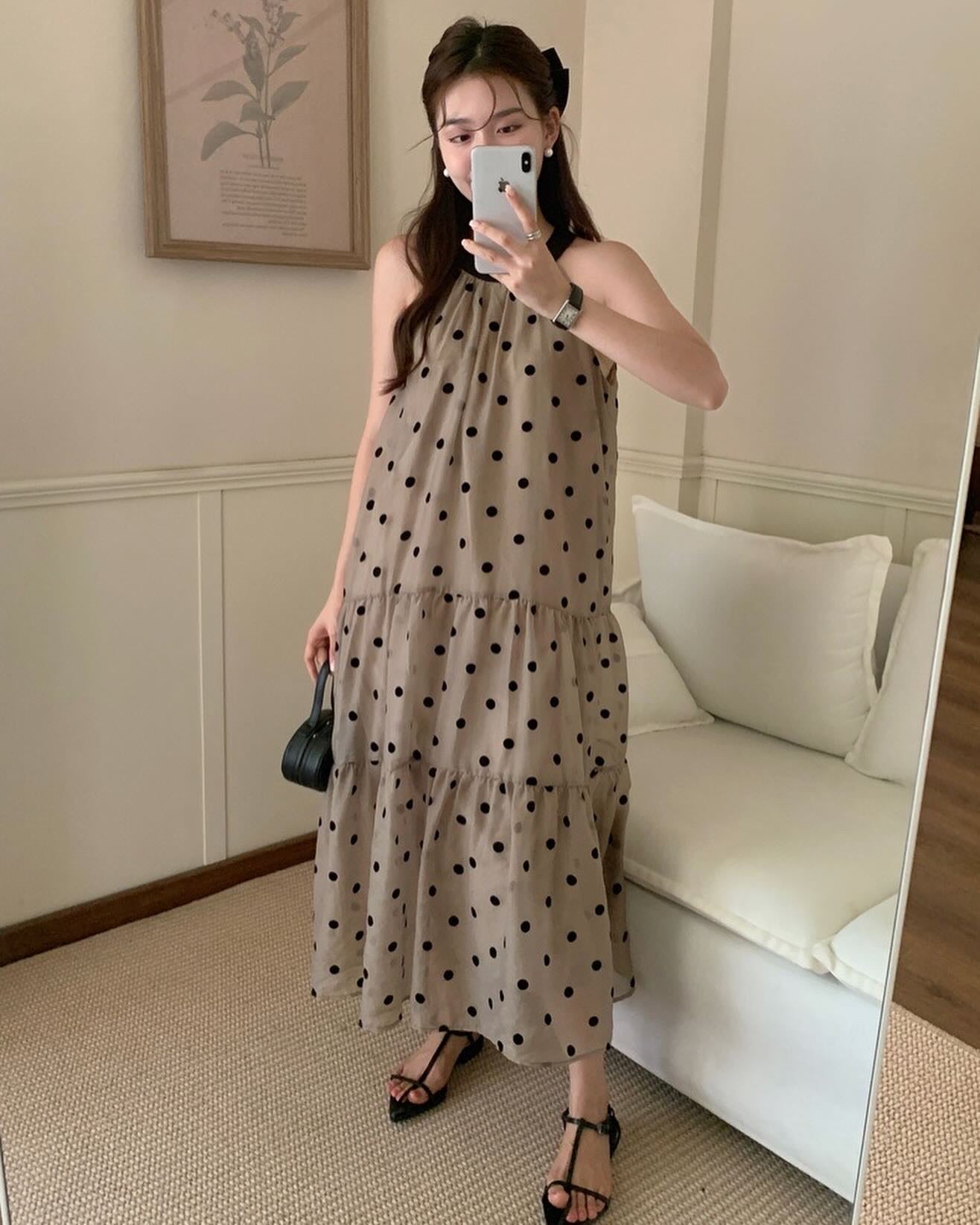 ヴィンテージ風水玉模様のホルターネックワンピース