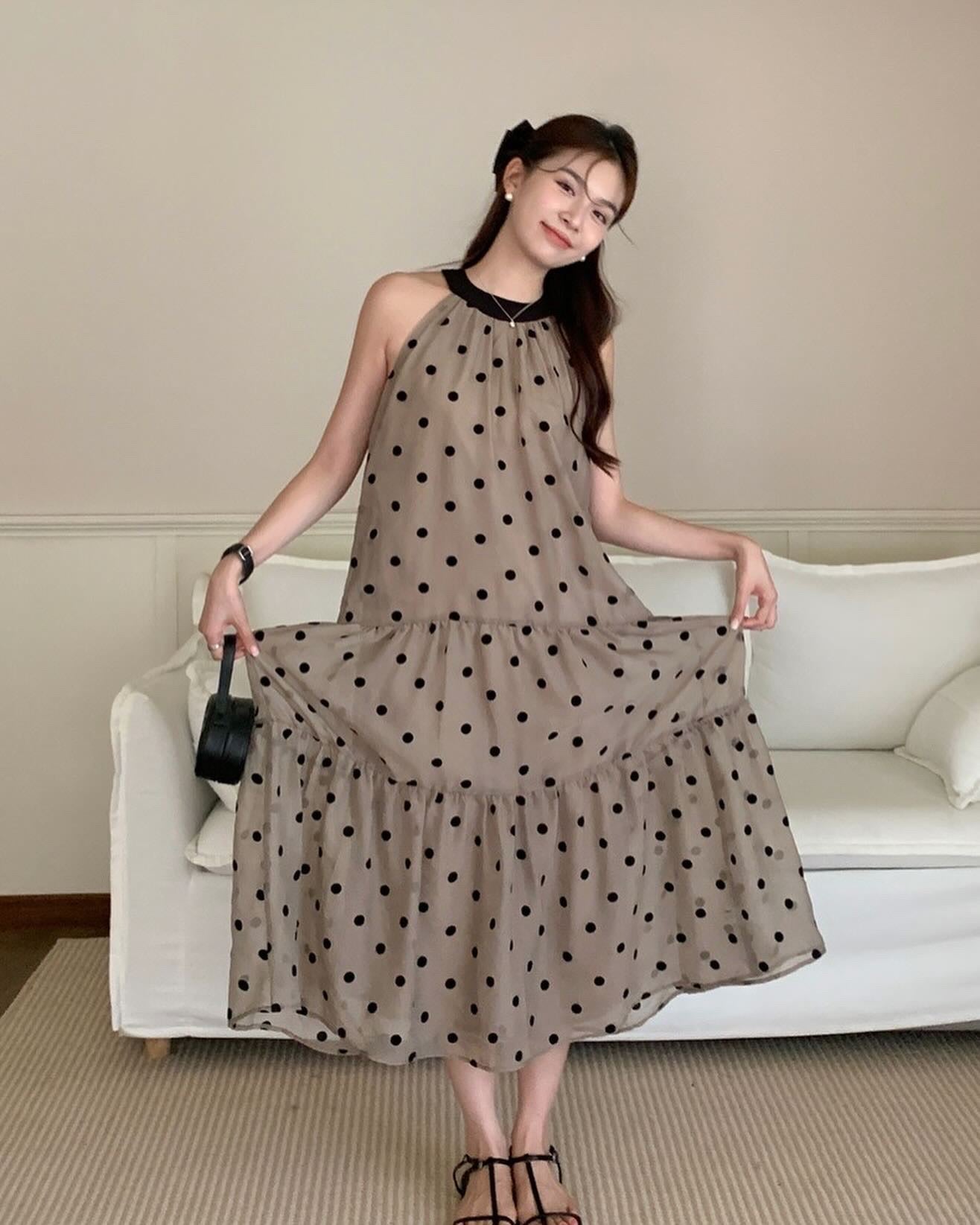 ヴィンテージ風水玉模様のホルターネックワンピース