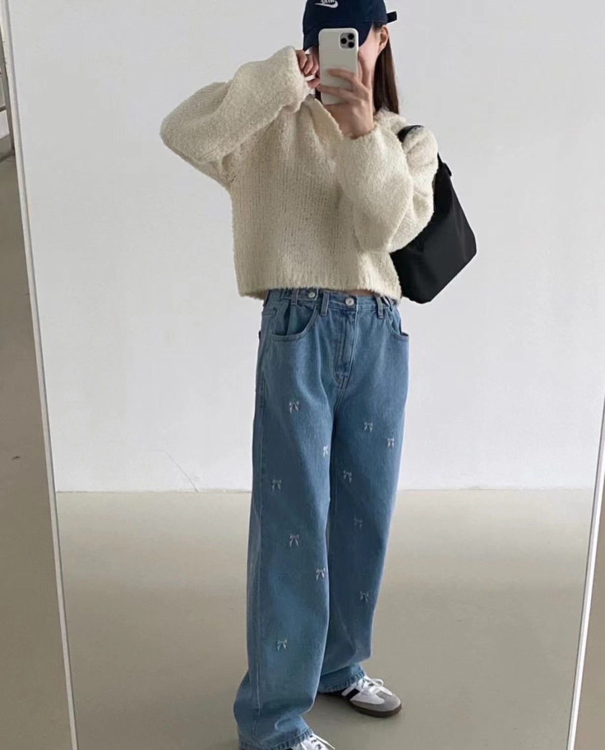 刺繍リボン付きデニムパンツ