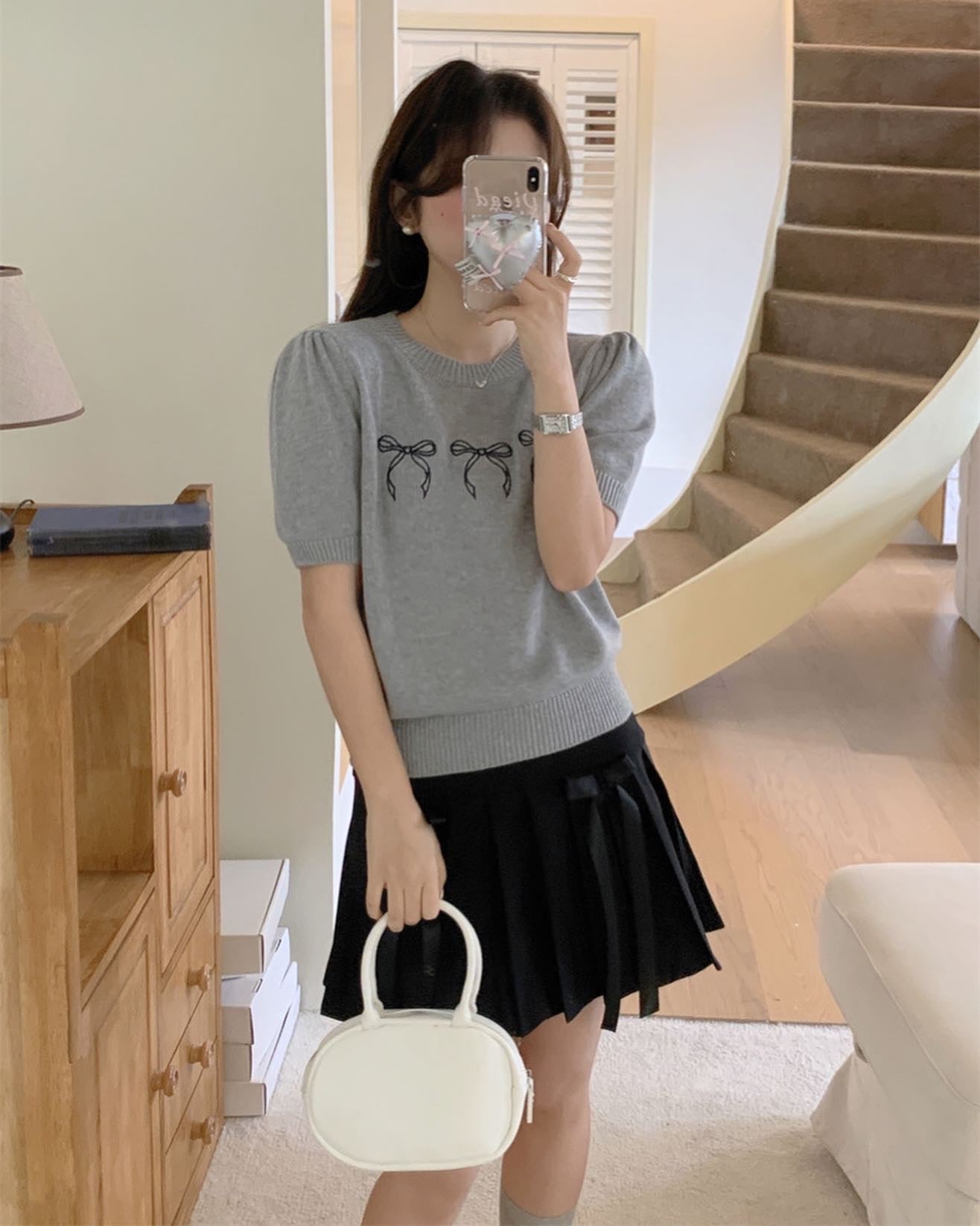 Bow-Knot Knit Top + Bow-Knot Pleated Skirt