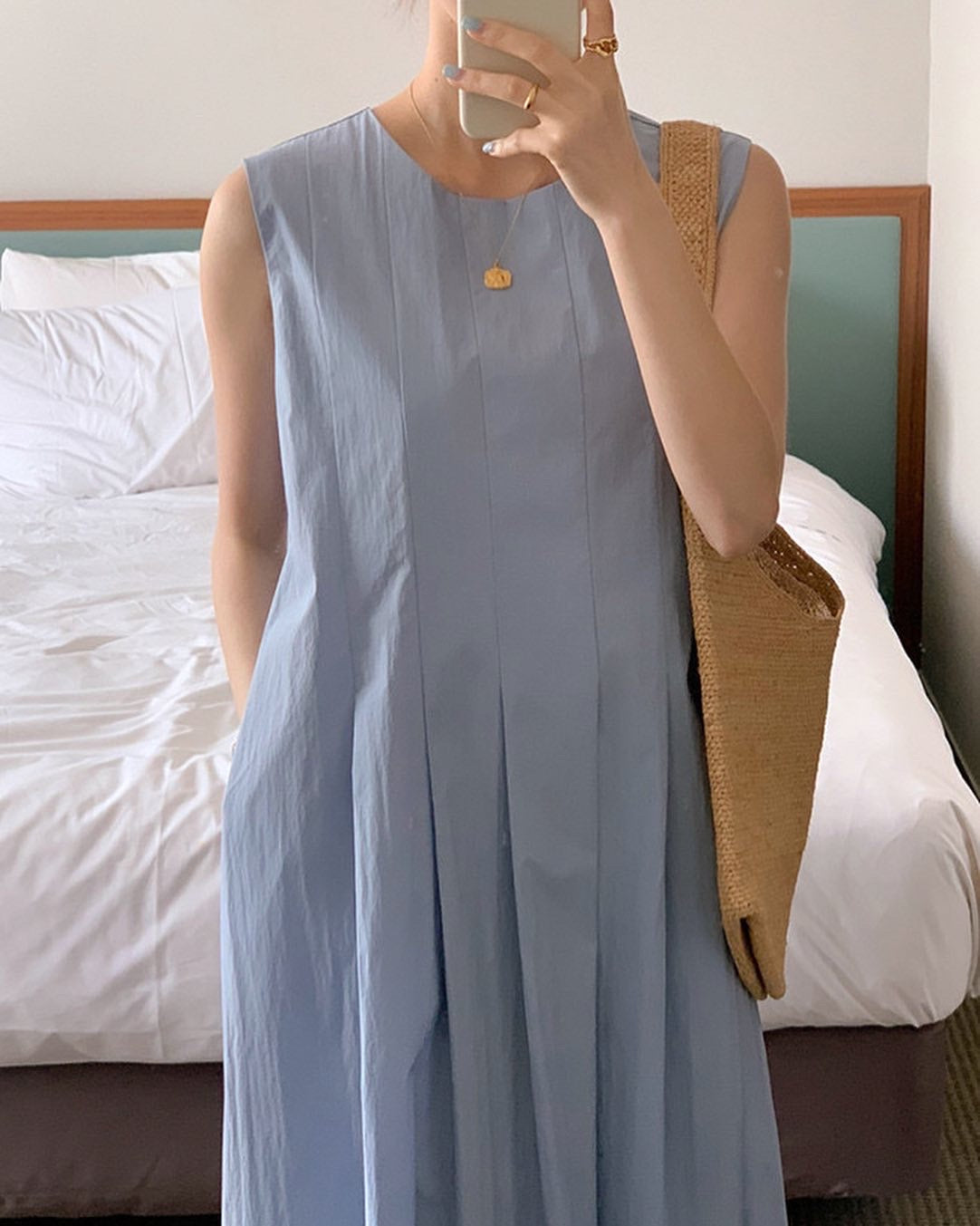 壓褶背心連身裙