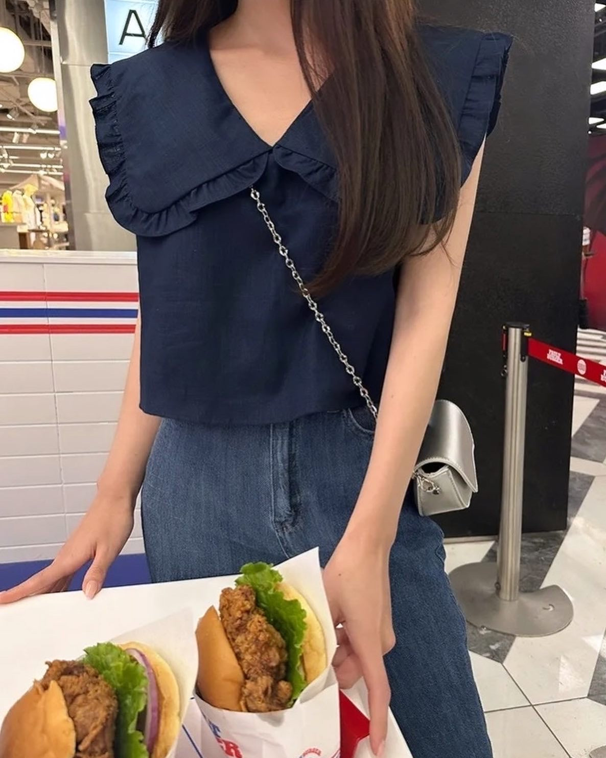 Peter Pan Collar Sleeveless Top