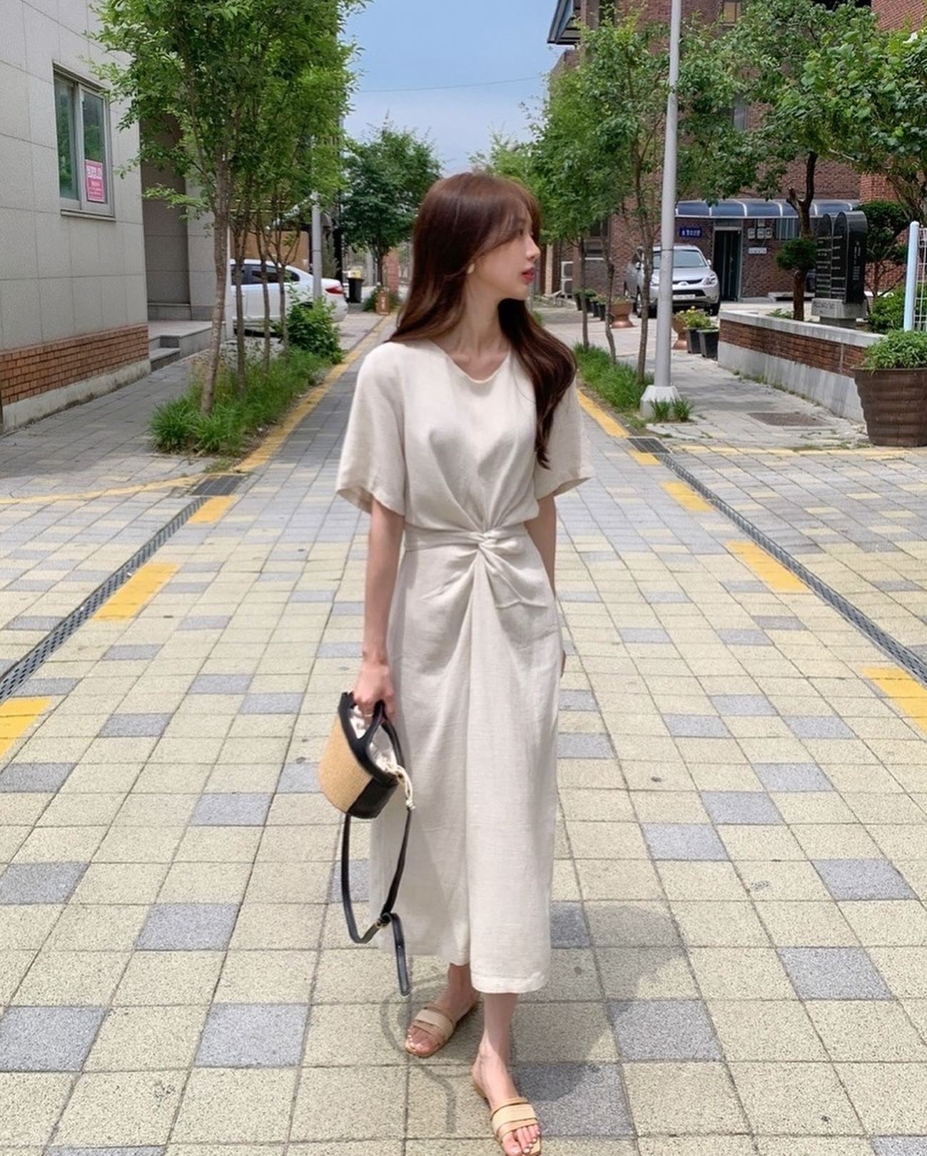 Round Neck Knotted Dress