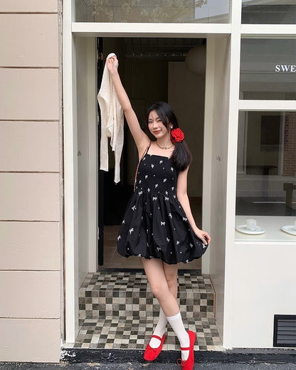 リボンストラップバブルドレス