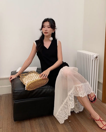 蕾絲拼接小黑裙