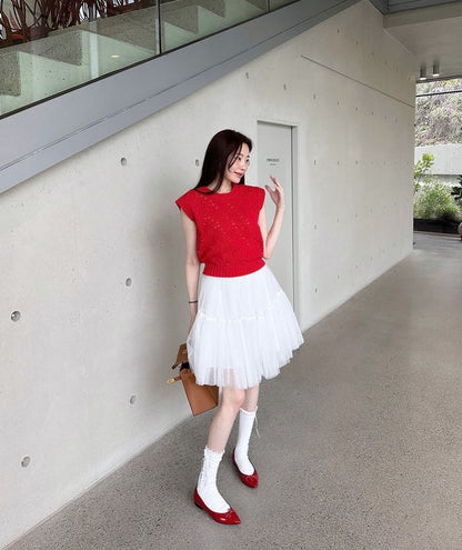 透かし編みベスト+チュールスカート