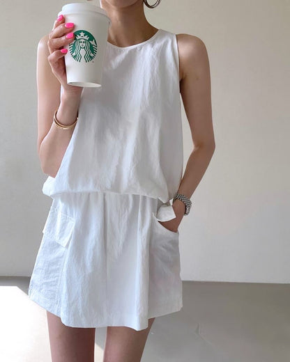 ジッパーベスト+スカートパンツセットアップ