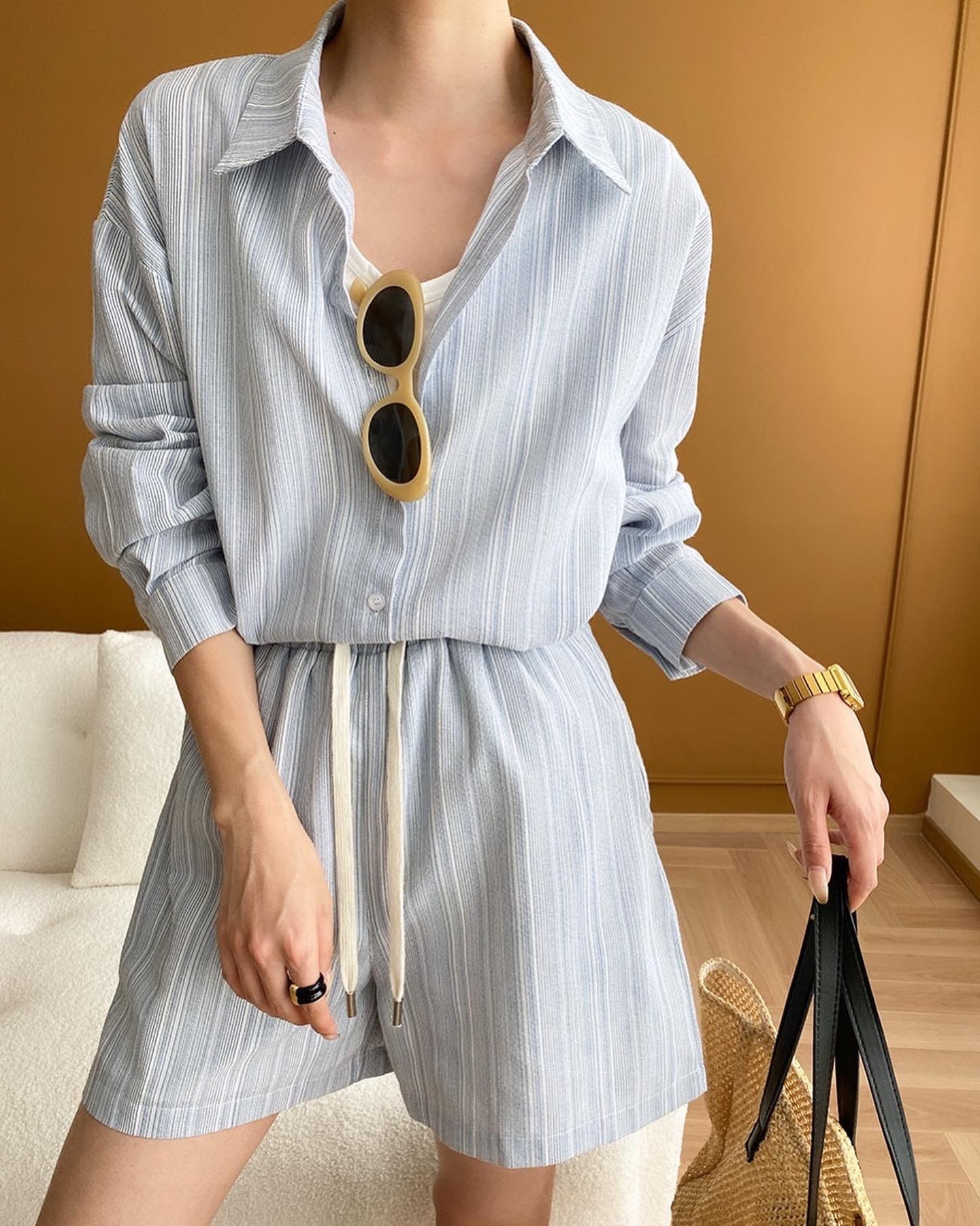 青白ストライプシャツ+ショートパンツセット