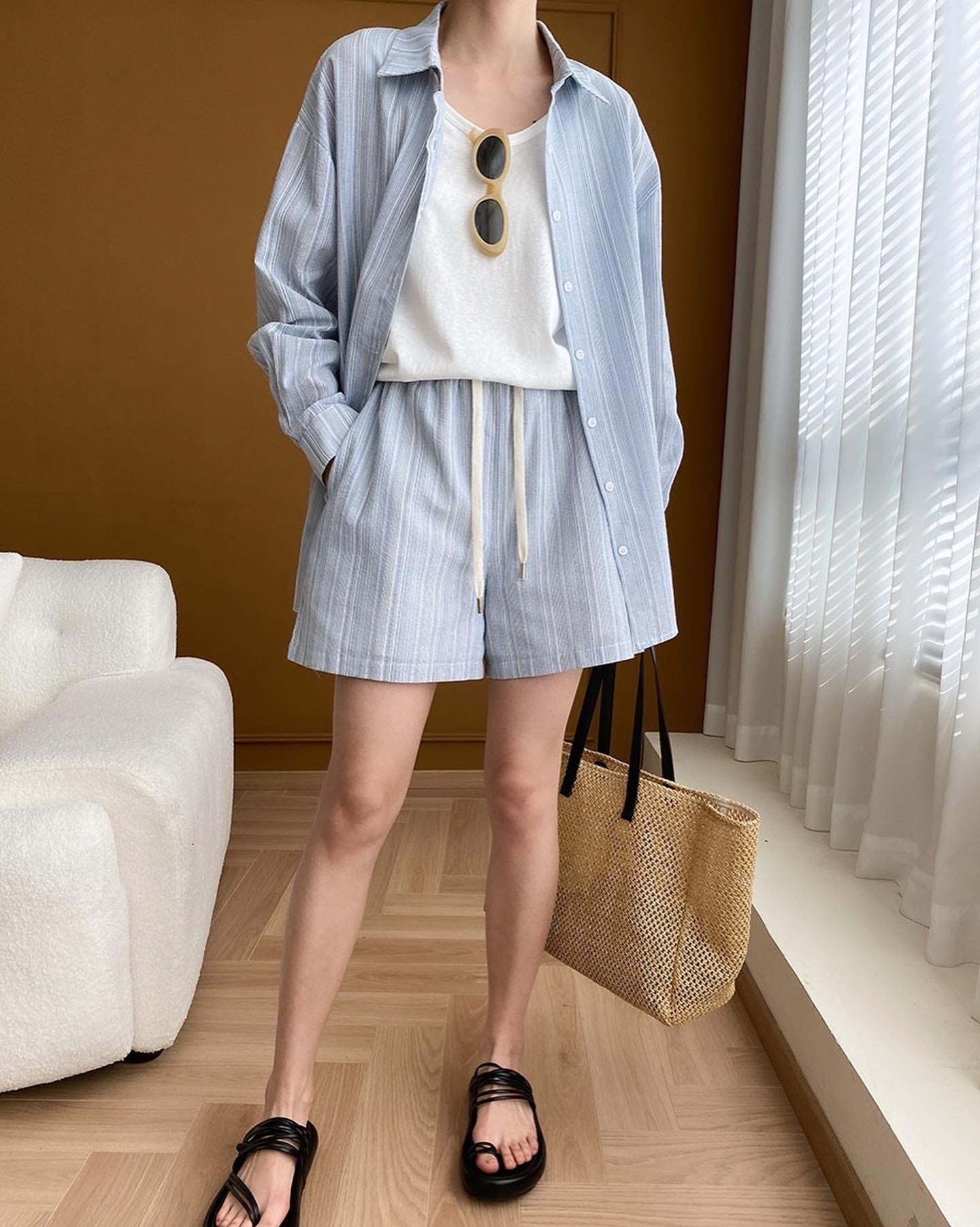 青白ストライプシャツ+ショートパンツセット