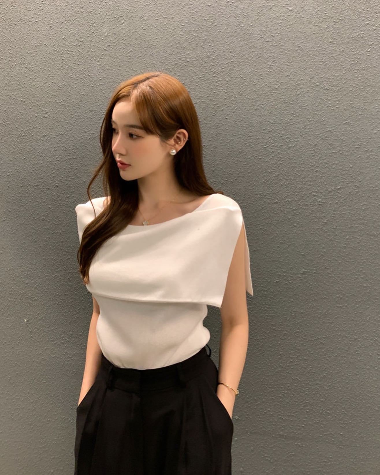 開衩一字肩針織衫