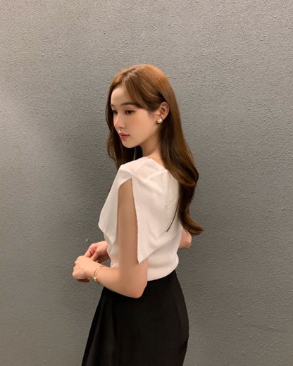 開衩一字肩針織衫