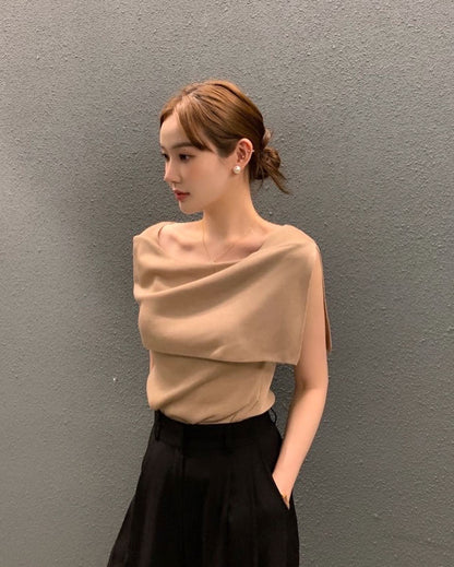 開衩一字肩針織衫