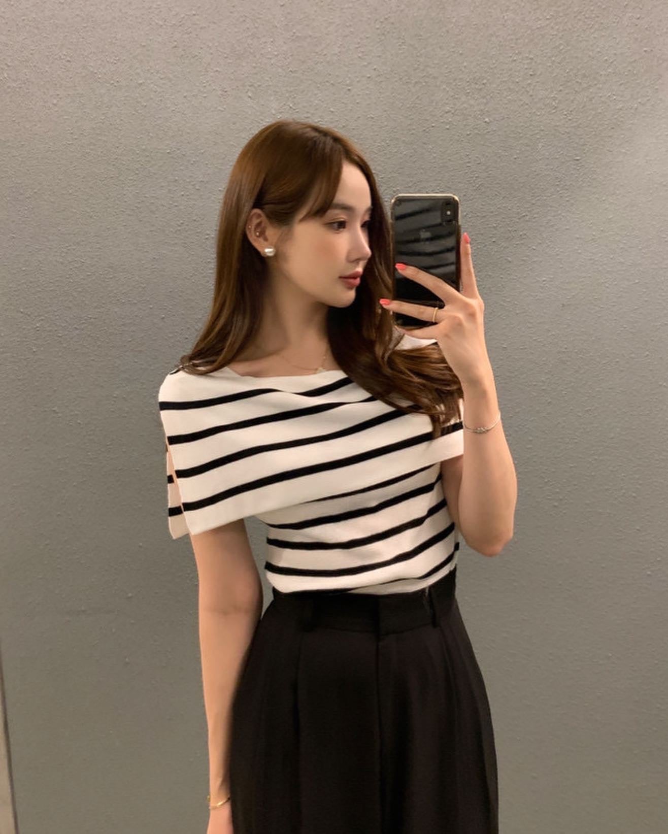 開衩一字肩針織衫