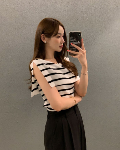 開衩一字肩針織衫