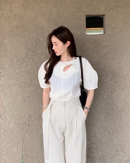 カットアウトパフスリーブトップス