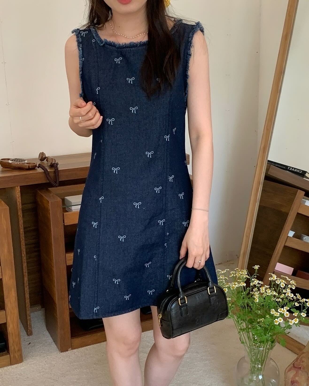 ベストリボン付きデニムワンピース