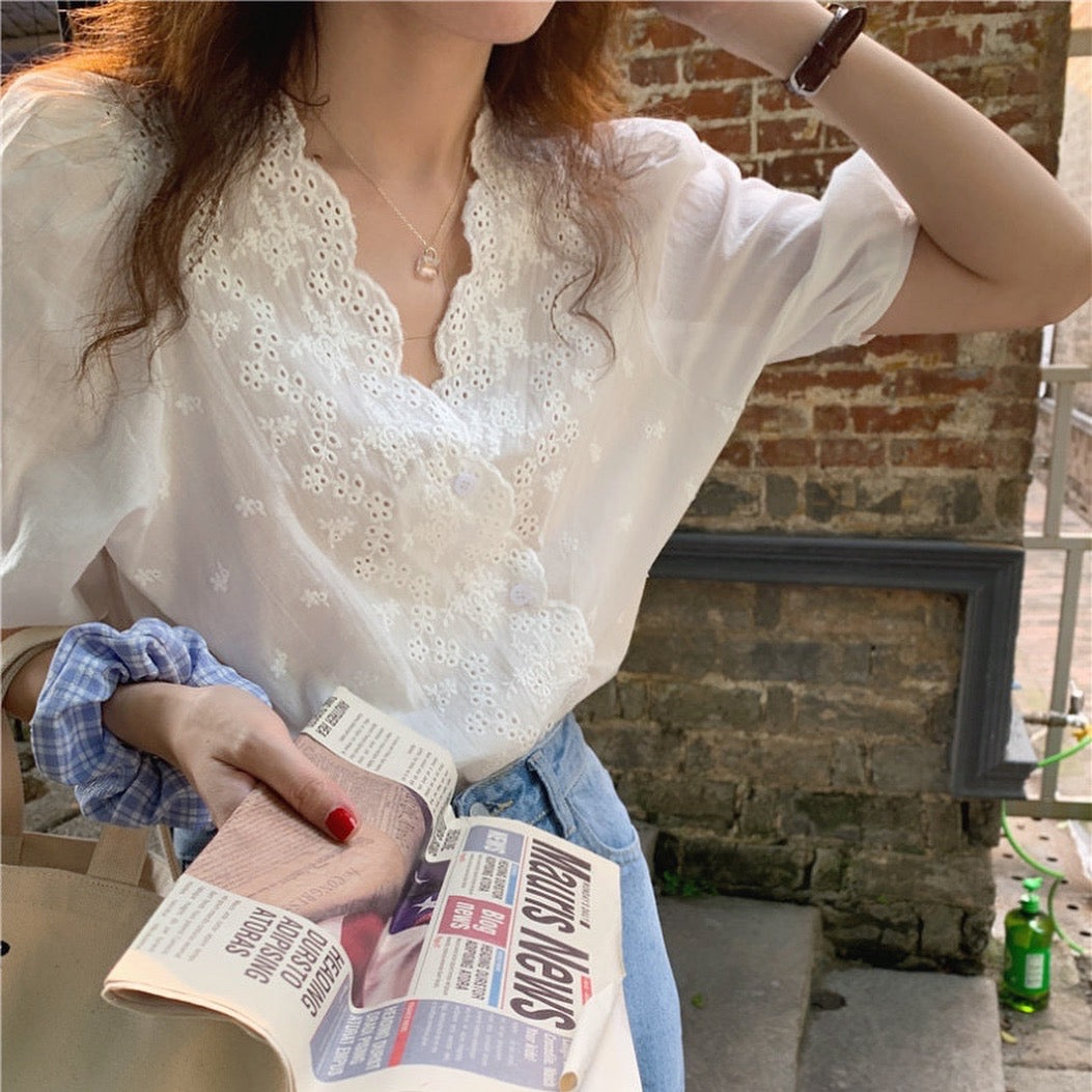 鏤空刺繡花邊恤衫