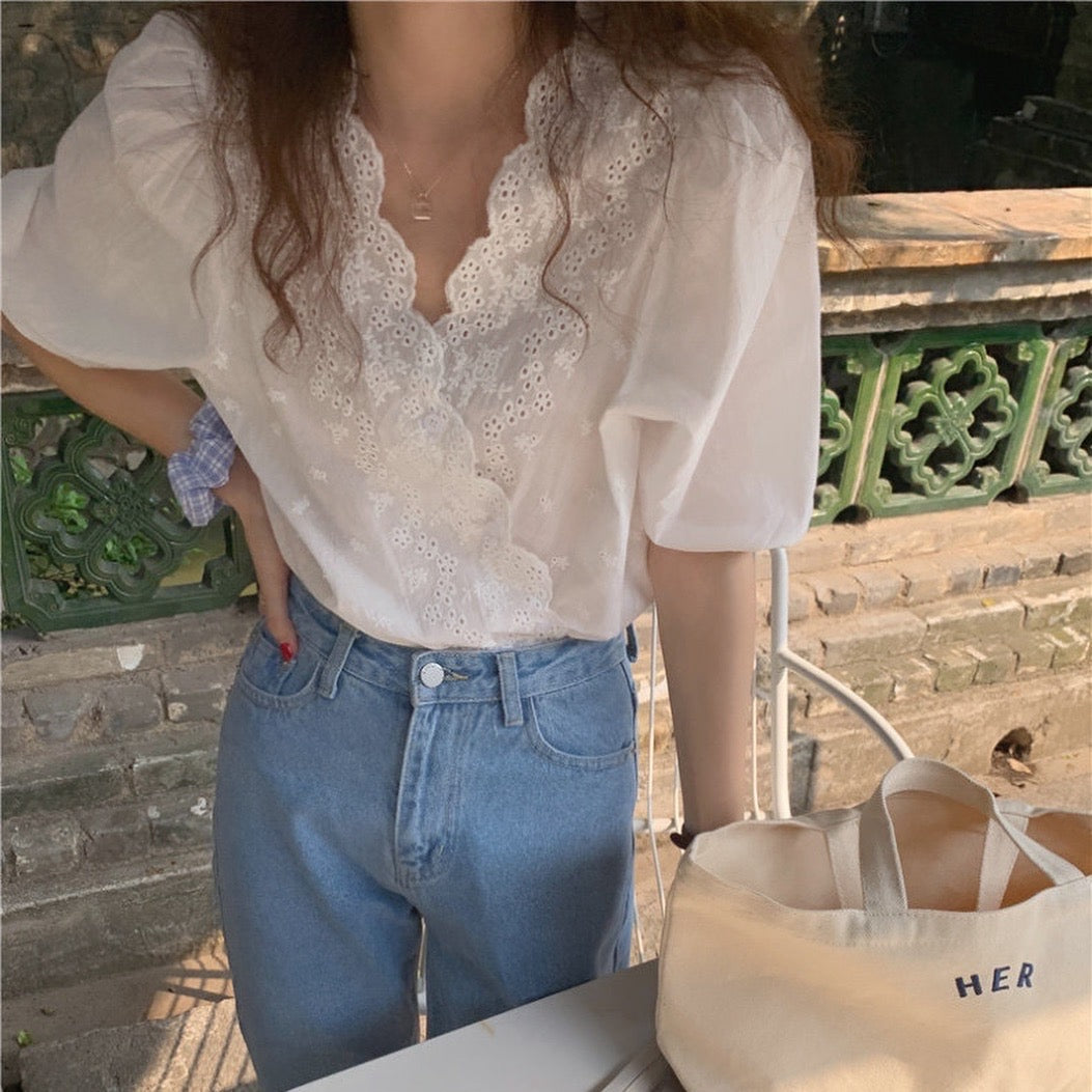 鏤空刺繡花邊恤衫