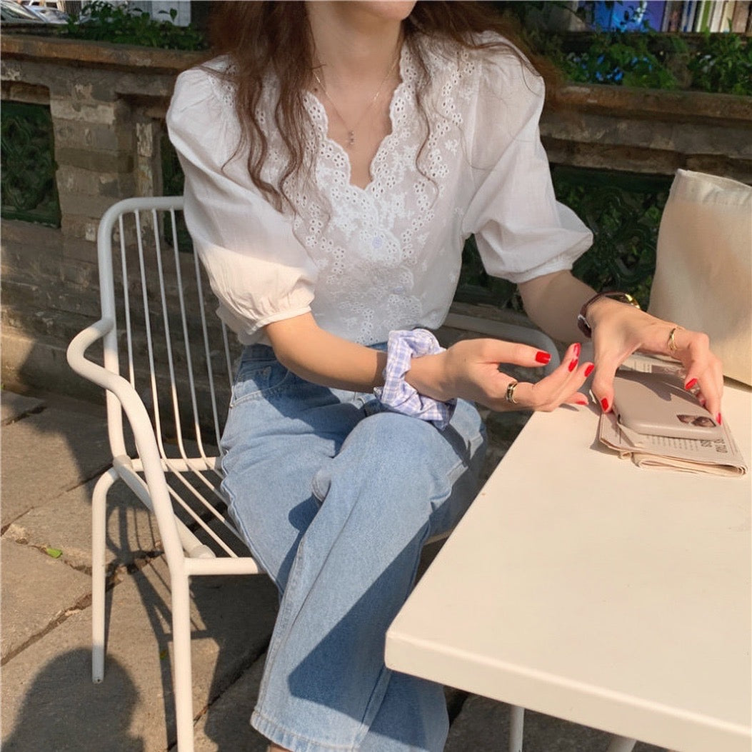 鏤空刺繡花邊恤衫