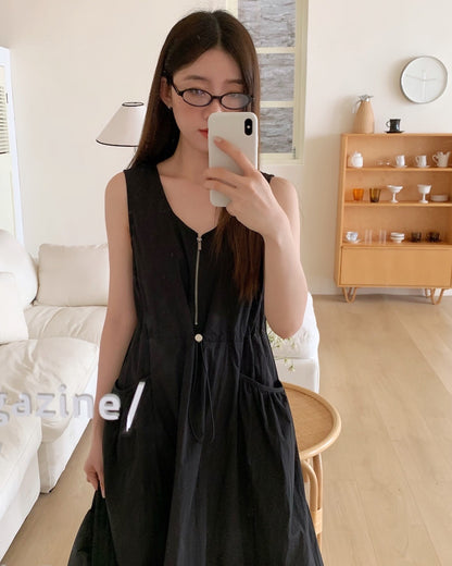 Utility Jumpsuit with Zipper