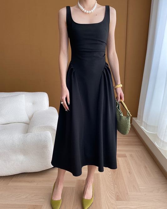 French-style suspender dress