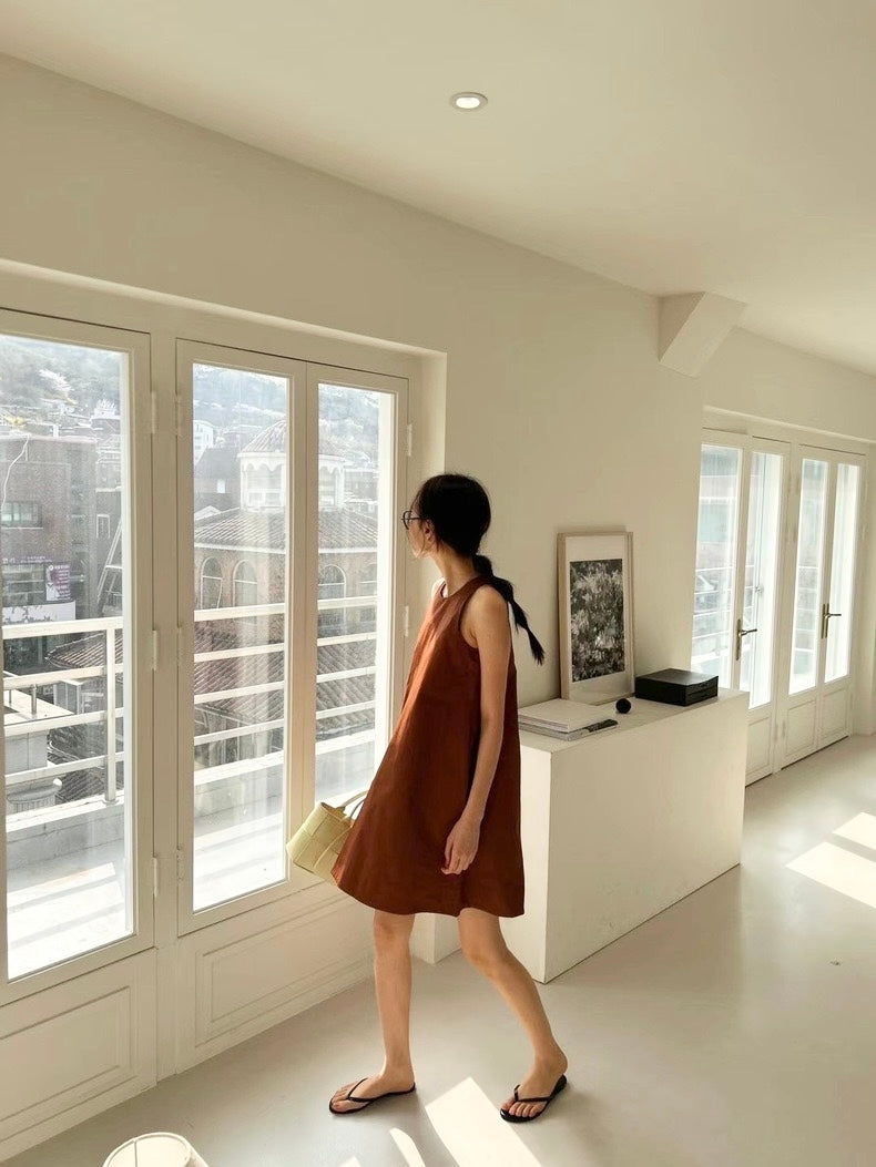 圓領背心連身裙