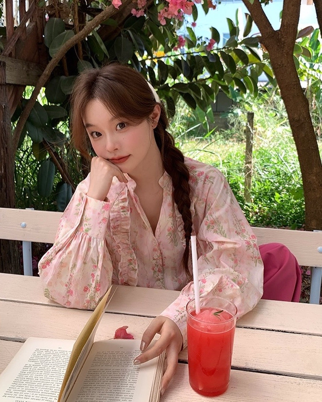 フレンチフラワーブラウス