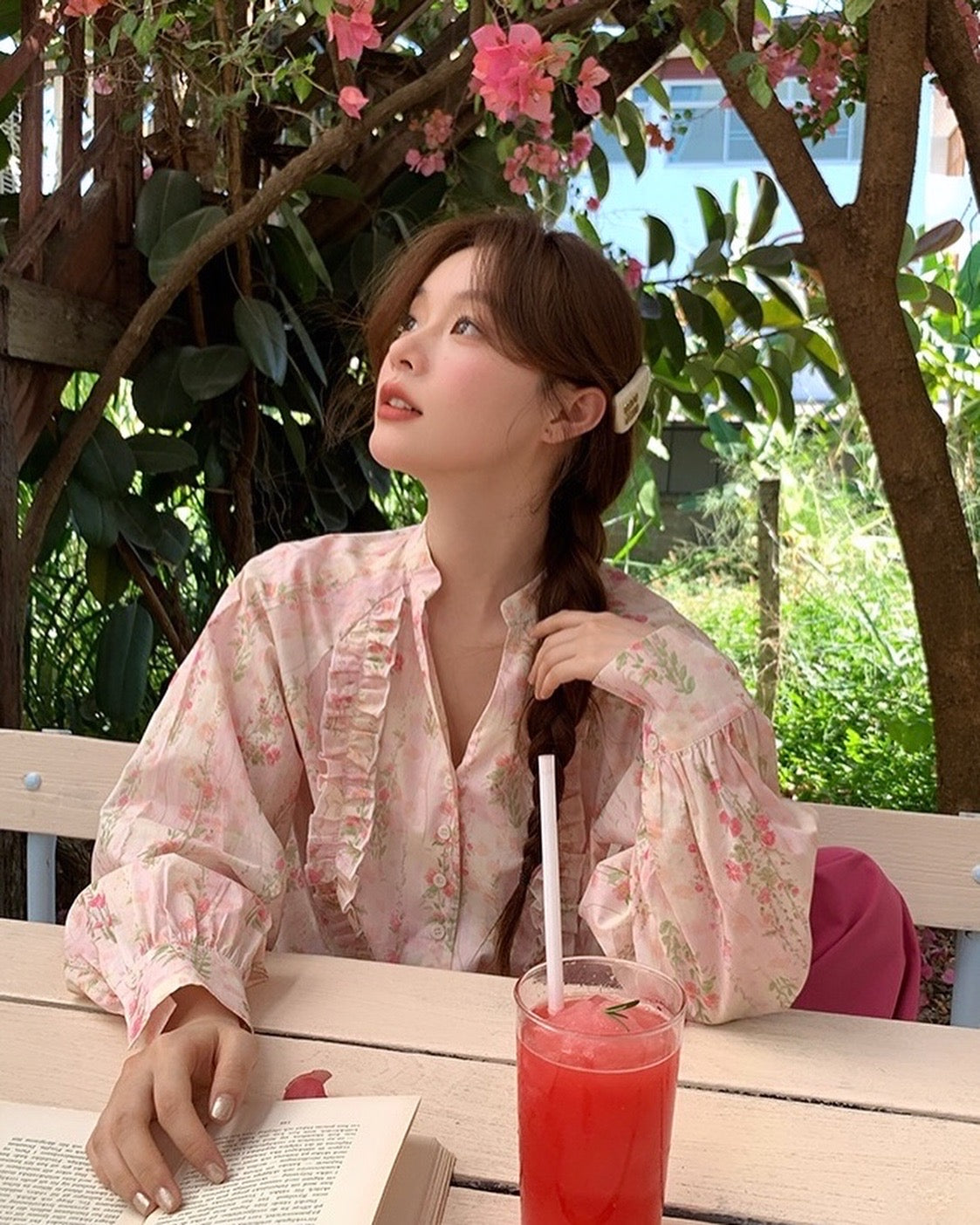 フレンチフラワーブラウス