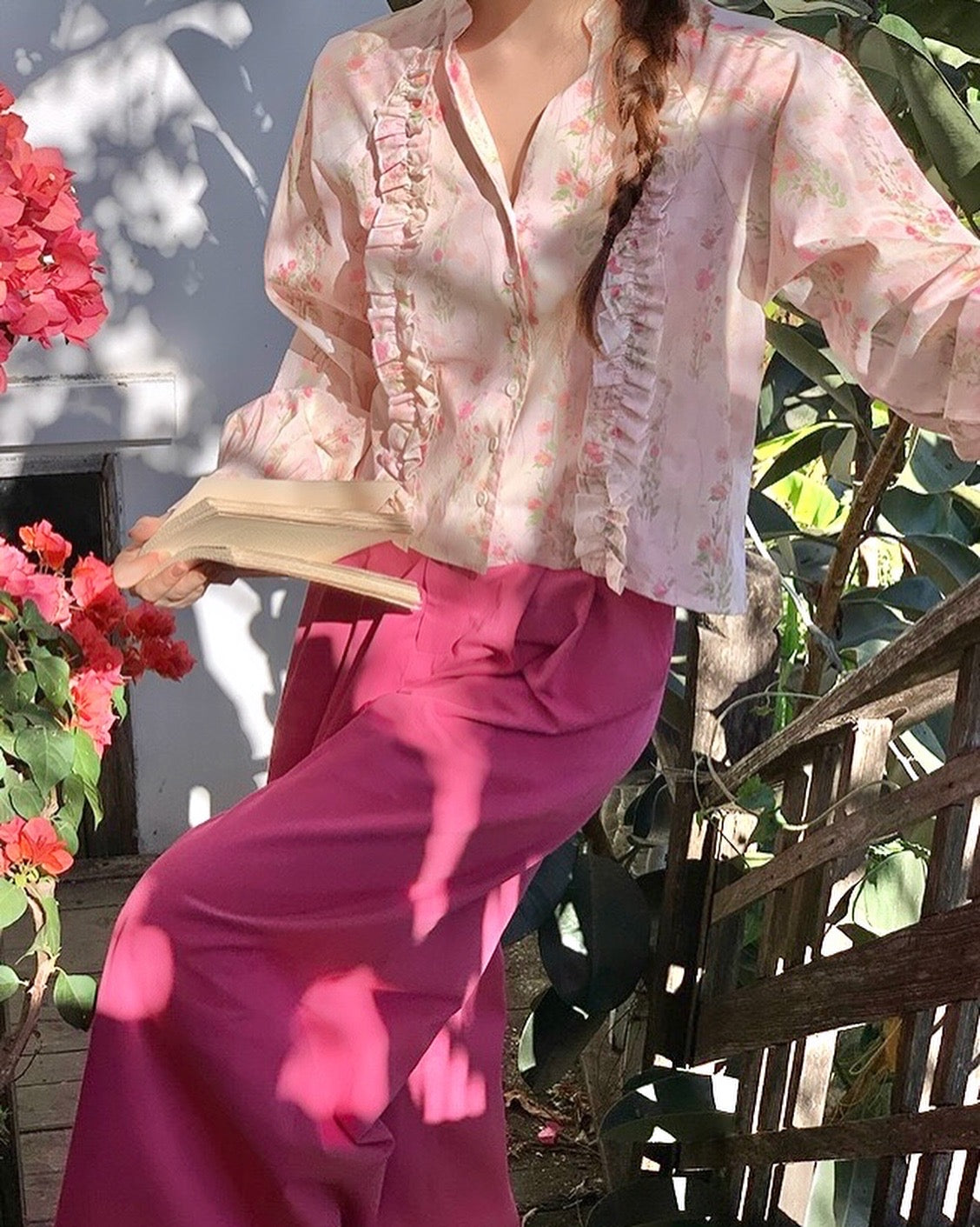 フレンチフラワーブラウス