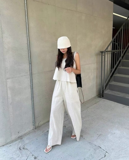 方領背心+休閒長褲