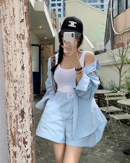 Plain T-shirt + Shorts