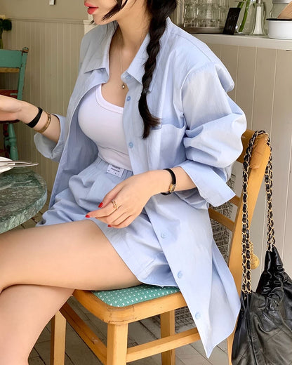 Plain T-shirt + Shorts