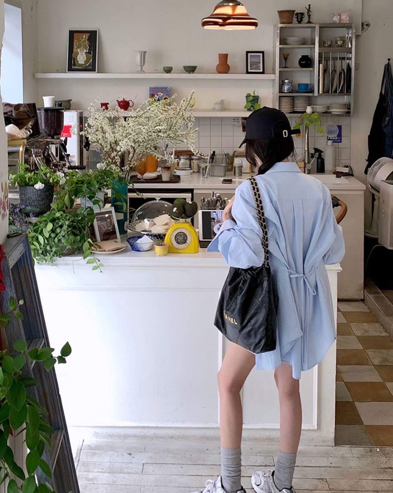 Plain T-shirt + Shorts