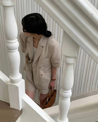 リネンのスーツショートパンツセットアップ