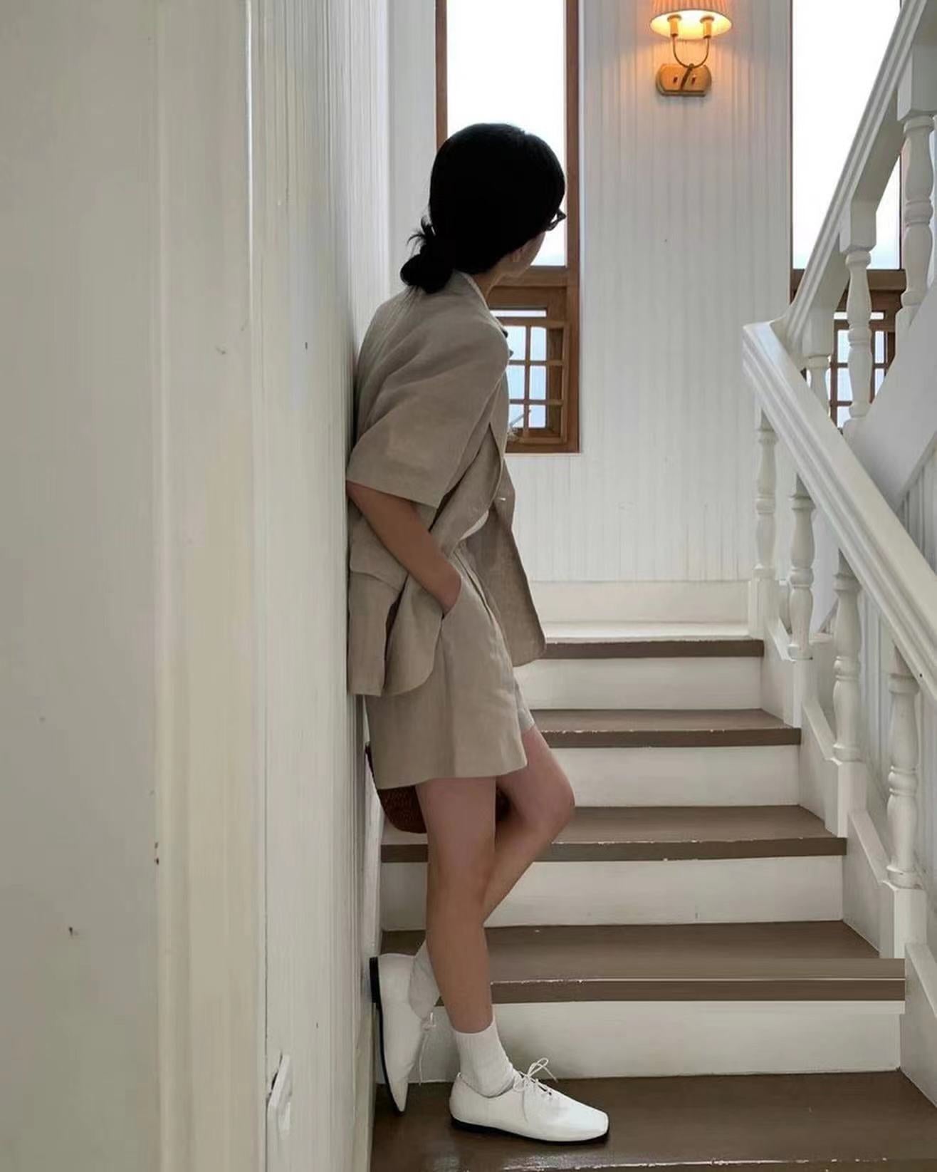 リネンのスーツショートパンツセットアップ