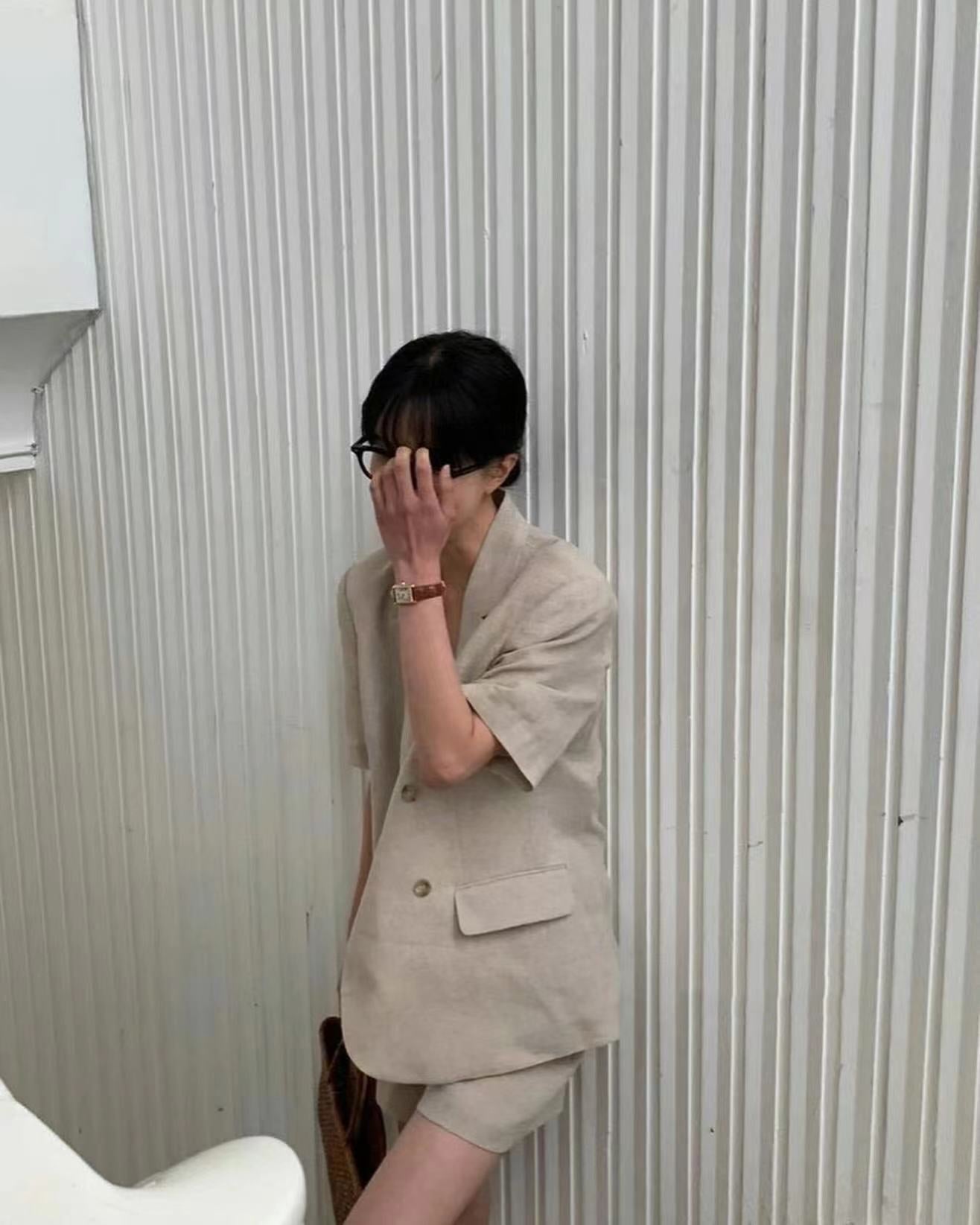 リネンのスーツショートパンツセットアップ