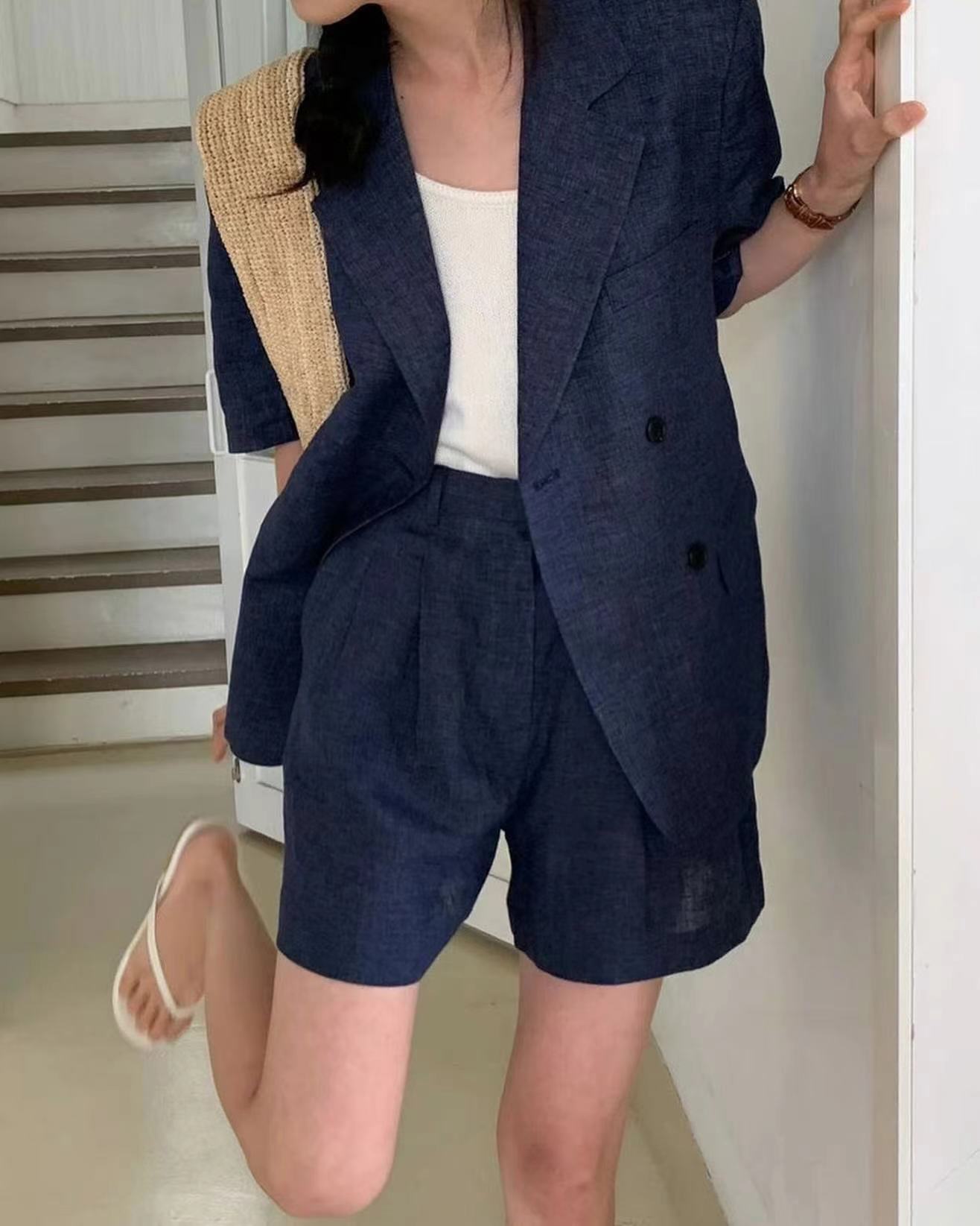 リネンのスーツショートパンツセットアップ