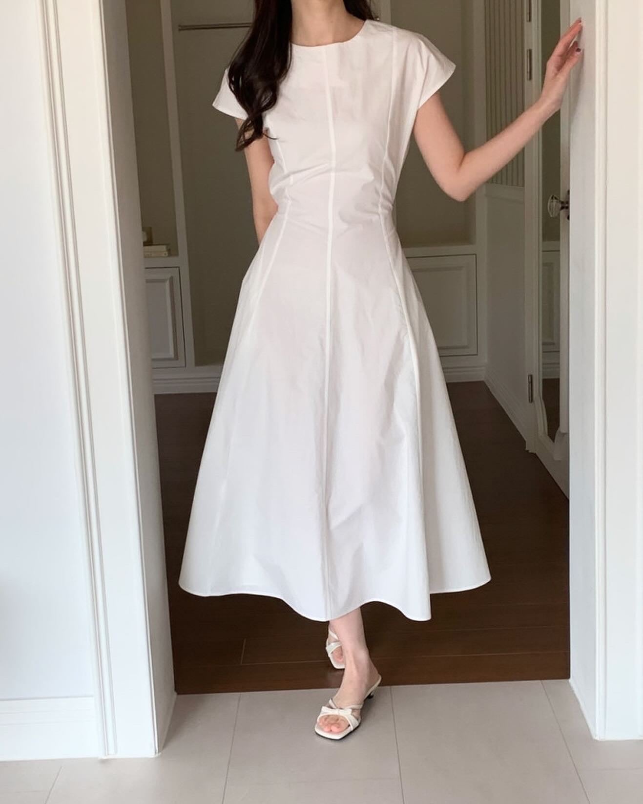 Tie-waist short-sleeve dress