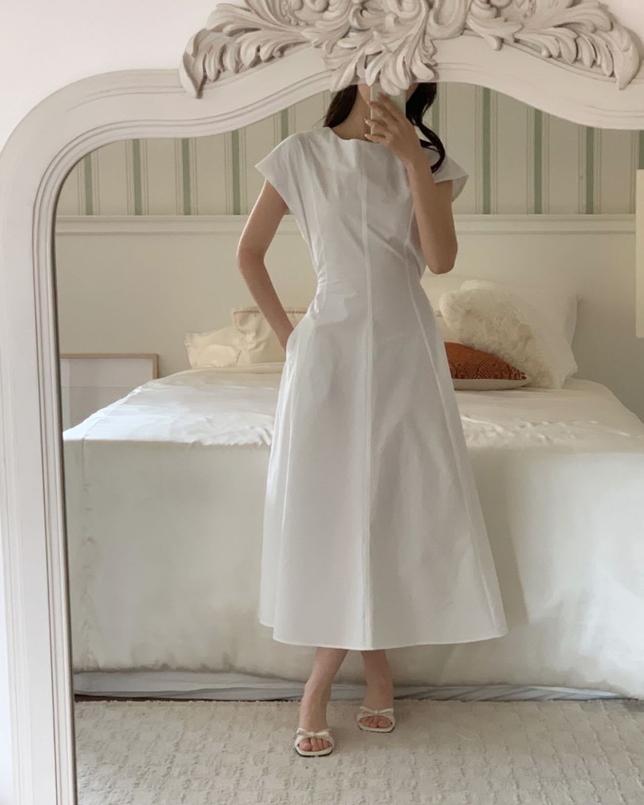 Tie-waist short-sleeve dress